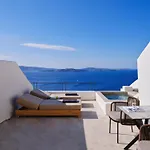 Andronis Luxury Hotel