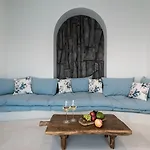 Andronis Luxury Hotel