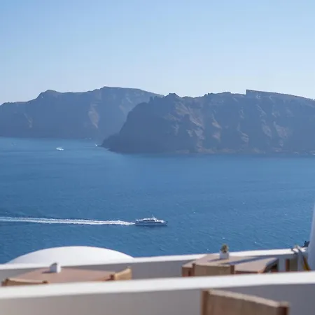 Andronis Luxury Hotel
