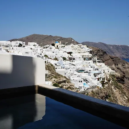 Andronis Luxury Hotel