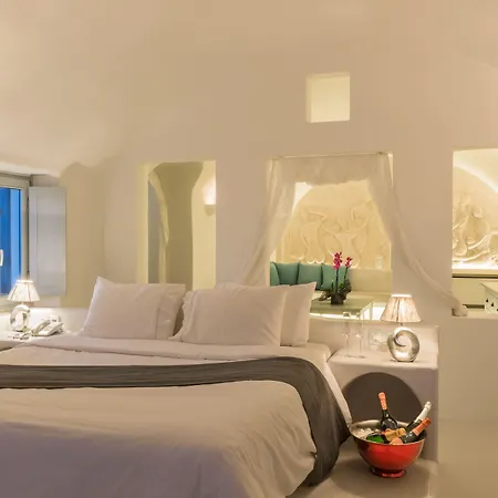 Andronis Luxury