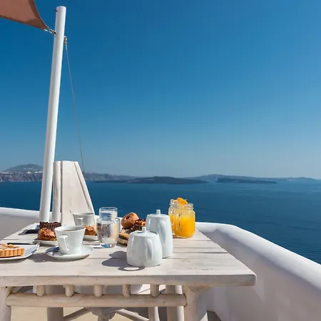 Andronis Luxury Hotel