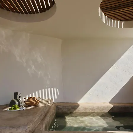 Andronis Luxury 5*