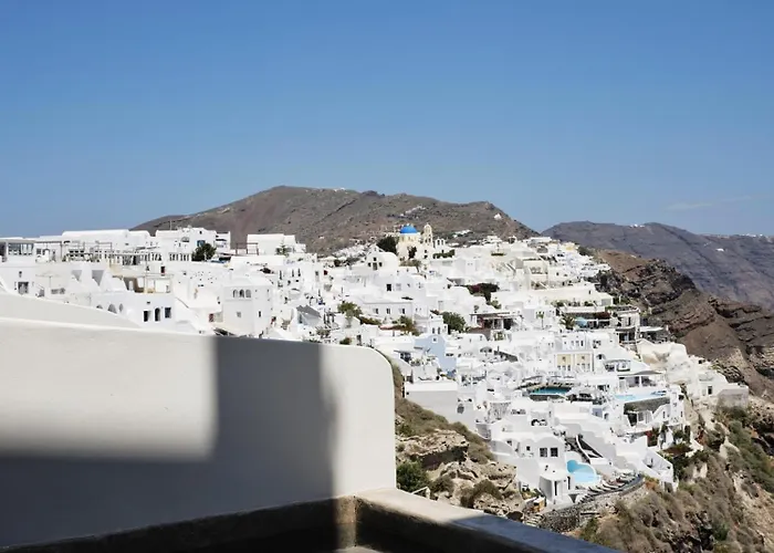 فندق أجنحة أندرونيس لوكسري